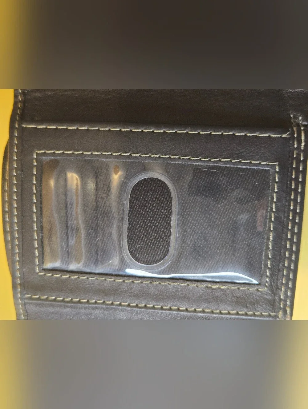 G.H. Bass & Co Men's Black Genuine Leather Trifold Wallet Contrast Stitching ID